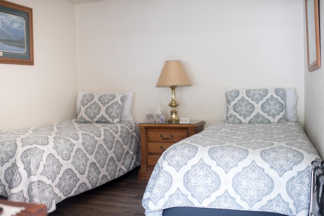 Cozy Mountain Motel Austin Екстериор снимка